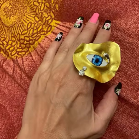 Surrealist Gold Eye Statement Artistic Blue Iris Design, Avant-Garde Ring - Picture 5 of 9